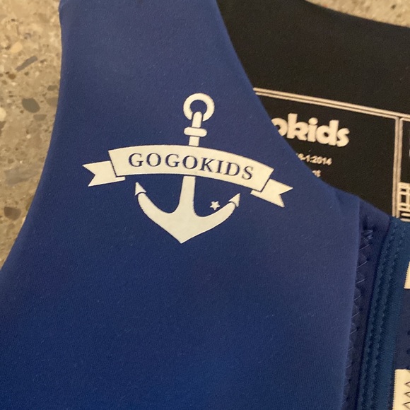 Gogokids Kids Swim Vest jacket size L age 6-7 fits true to size - Picture 2 of 10